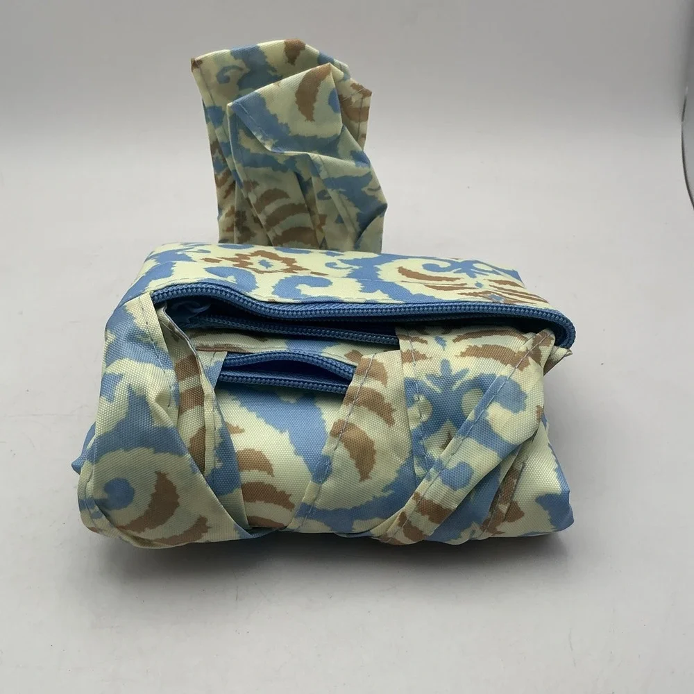 SACHI Insulated Foldable Market Tote Bag w/Matching Zip Pouch Blue Tan Damask